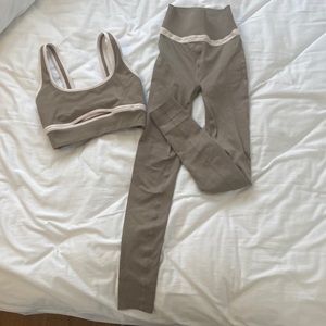 Fabletics gray bra and leggings set. Brand new never worn.